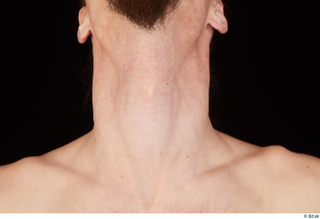 Gruffydd neck 0001.jpg